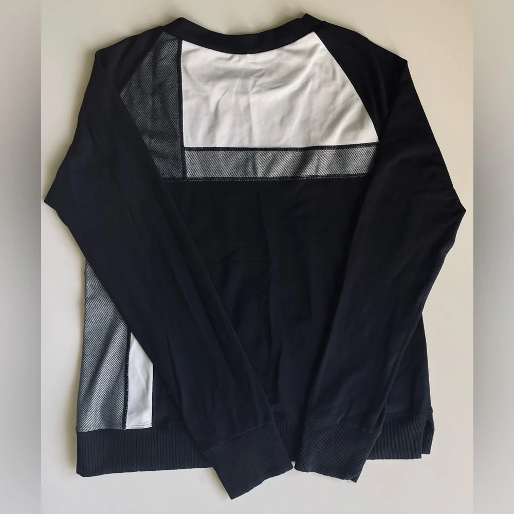 Rare Lululemon Crew Neck Pullover - Picture 2 of 5